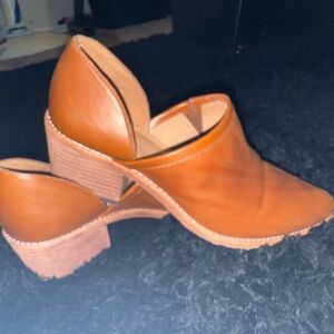 Women's Brown Leather Heeled Shoes